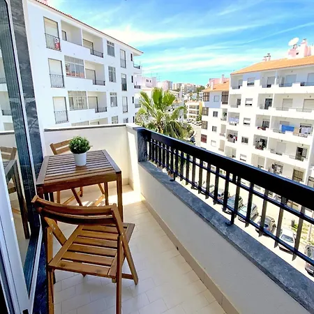 B61 - Carnation Sun In