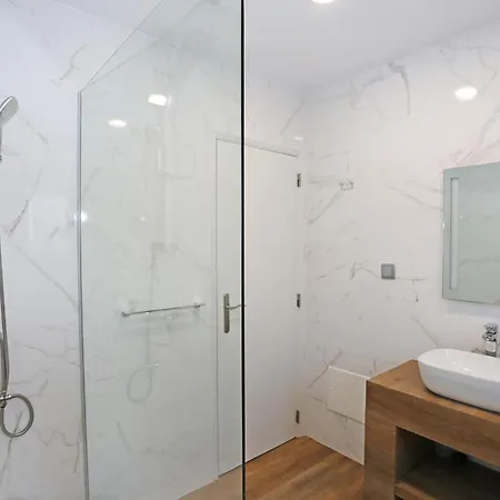 B61 - Carnation Sun In Apartman *